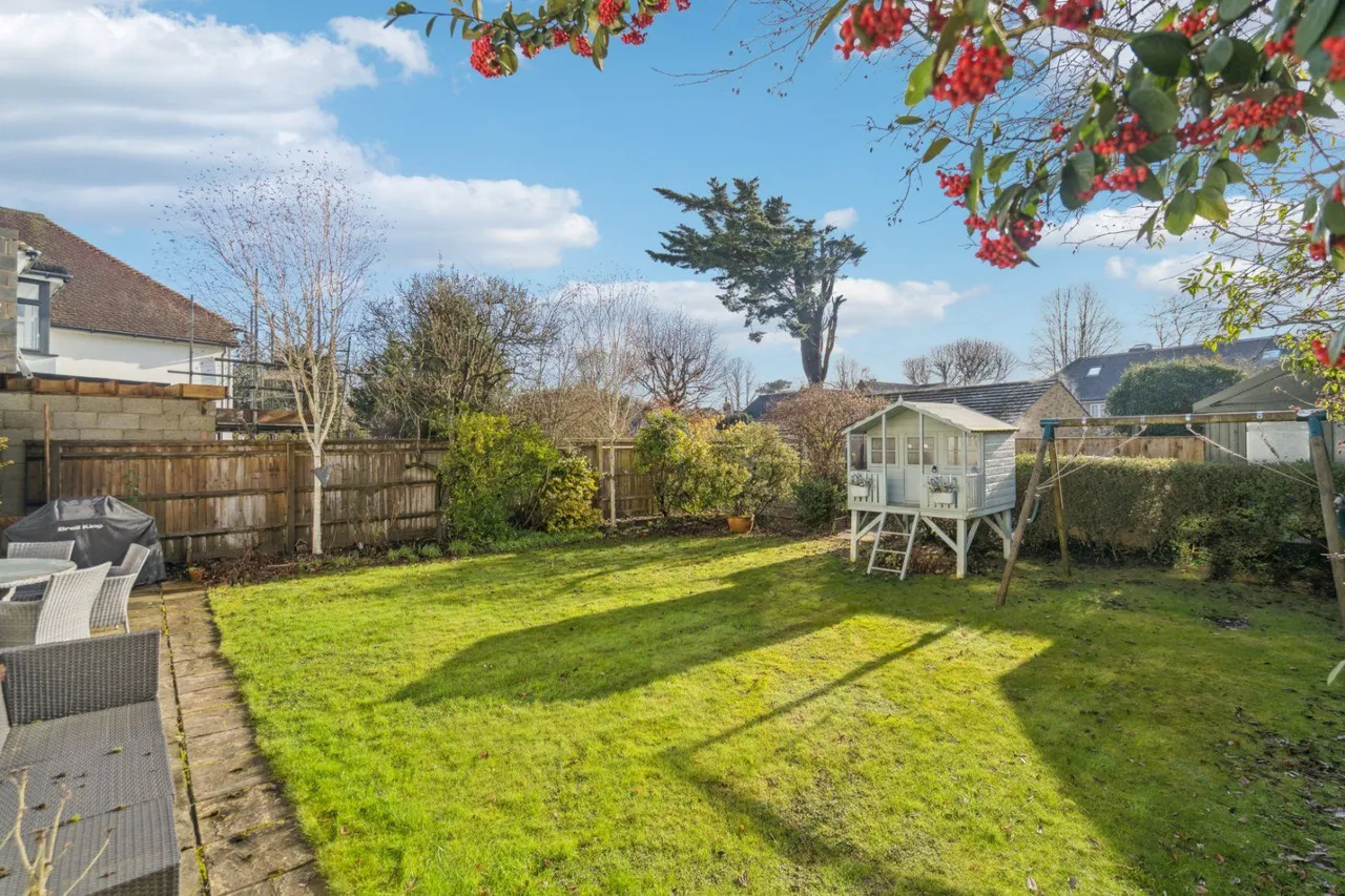 The Rowans, Chalfont St. Peter, Gerrards Cross, Buckinghamshire, SL9 8SE, photo 11