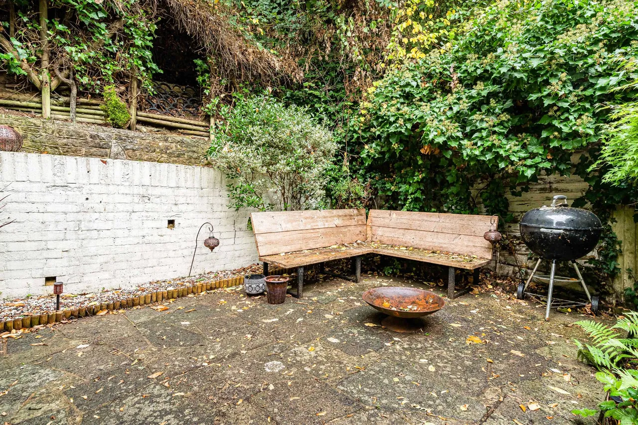 Valley View, Godalming, GU7, photo 22