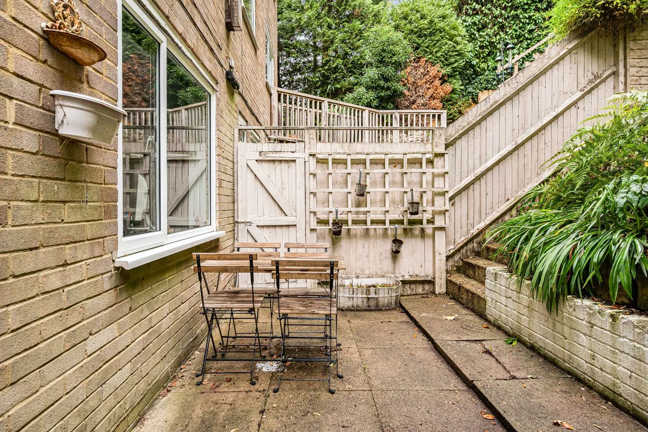 Valley View, Godalming, GU7, photo 21