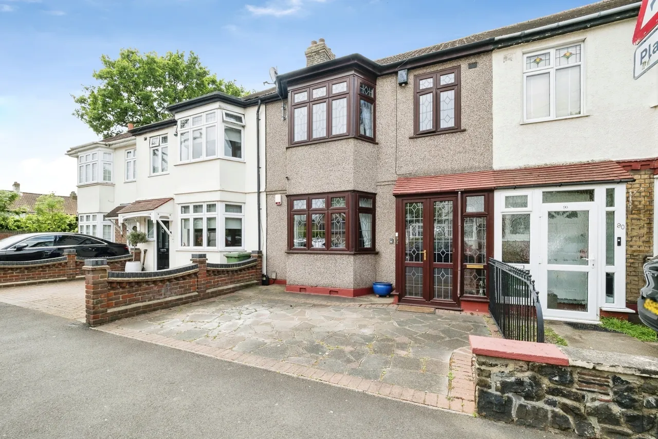 Globe Road, Hornchurch, RM11, photo 14