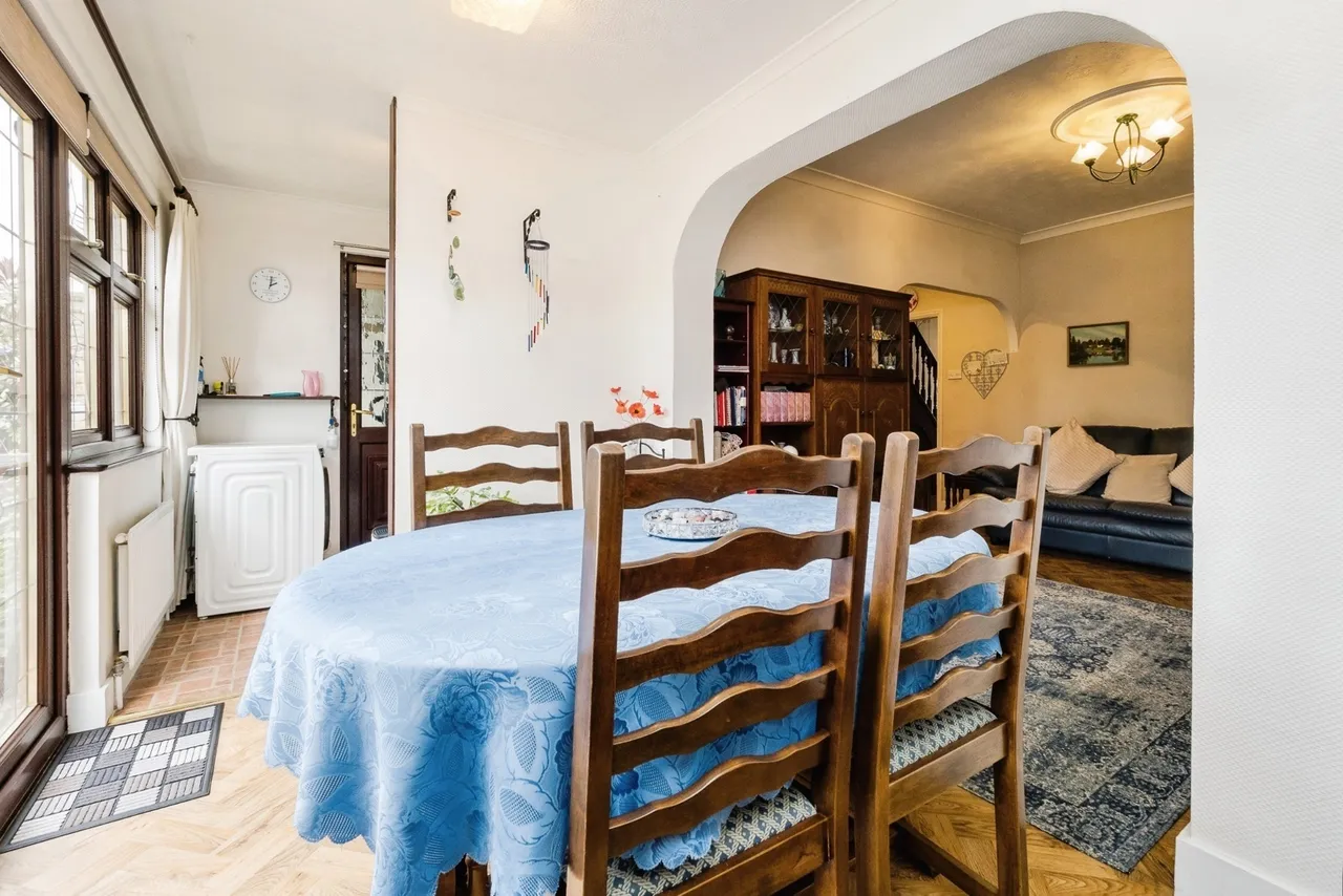 Globe Road, Hornchurch, RM11, photo 23