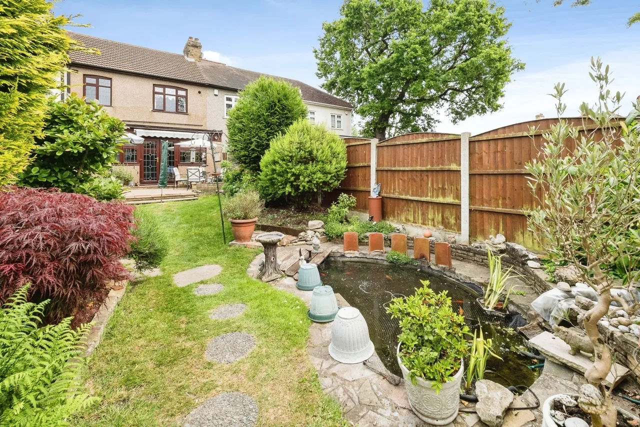 Globe Road, Hornchurch, RM11, photo 12