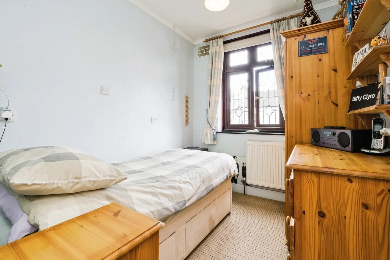 Globe Road, Hornchurch, RM11, photo 30