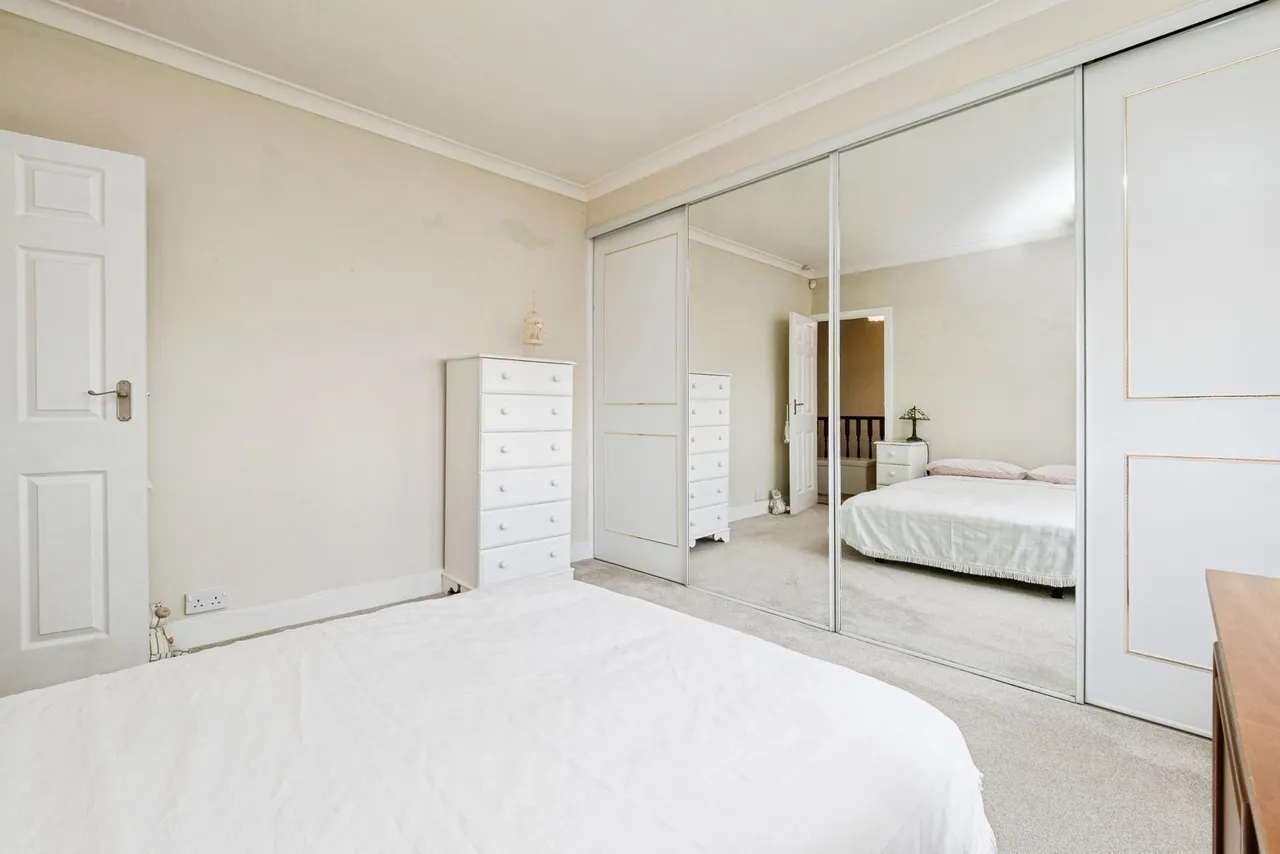 Globe Road, Hornchurch, RM11, photo 41