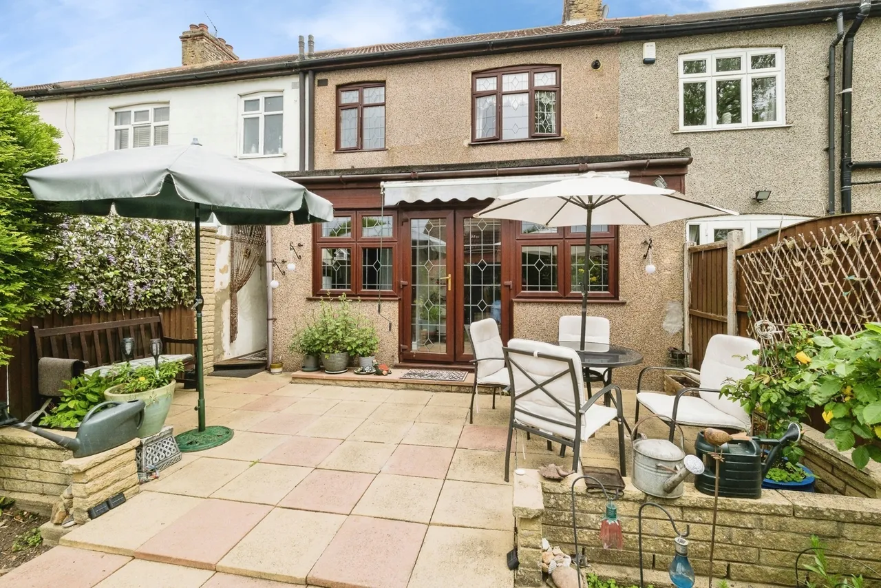 Globe Road, Hornchurch, RM11, photo 11