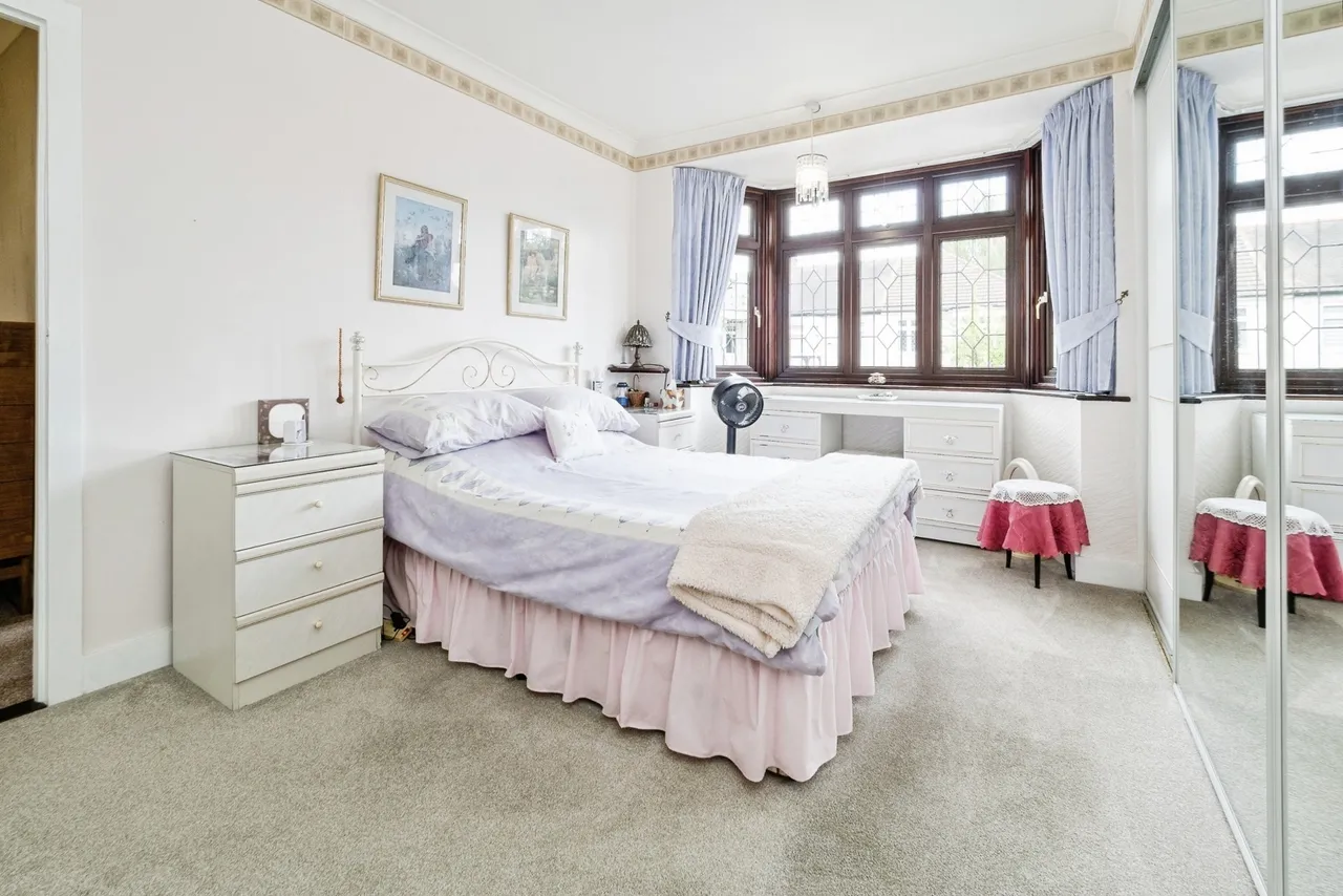 Globe Road, Hornchurch, RM11, photo 33