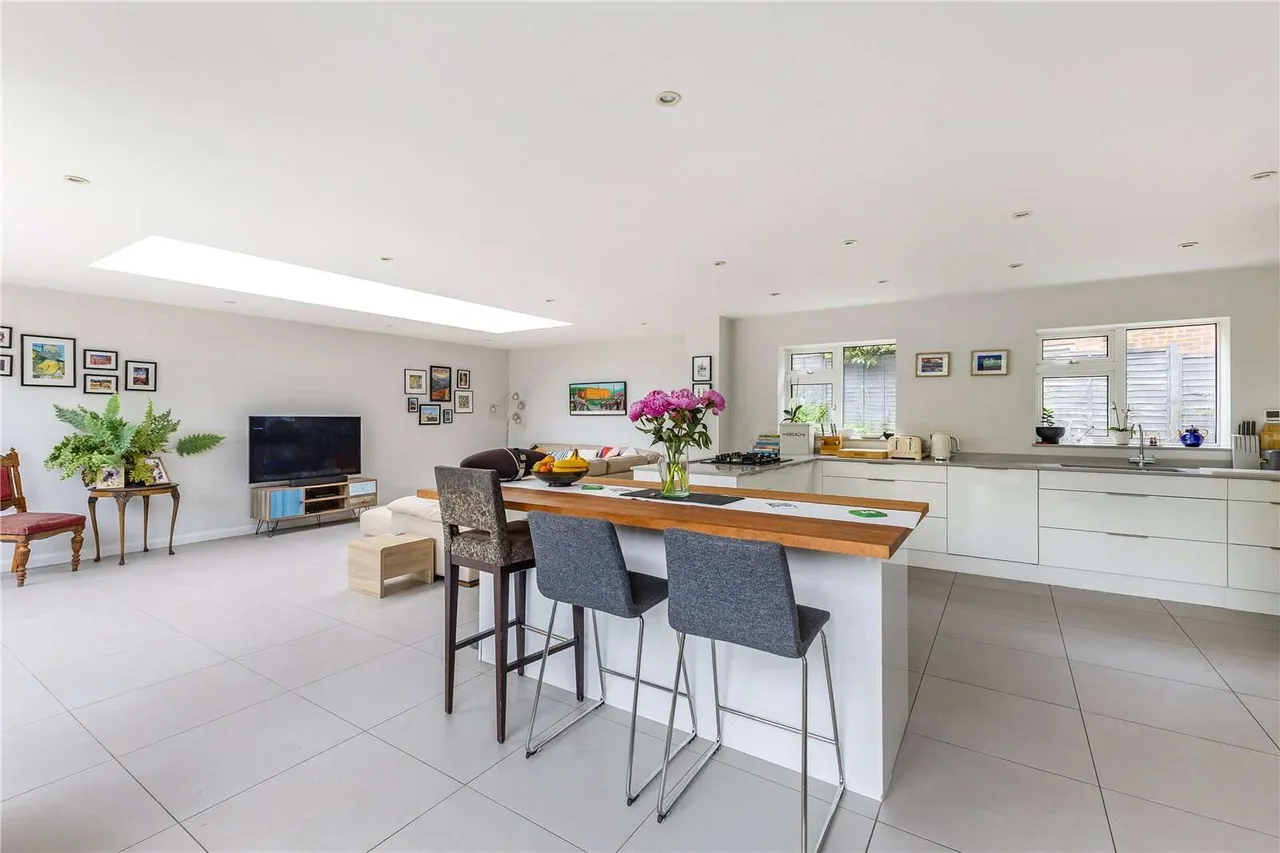 Dudley Hill Close, Welwyn, Hertfordshire, AL6 0QQ, photo 8