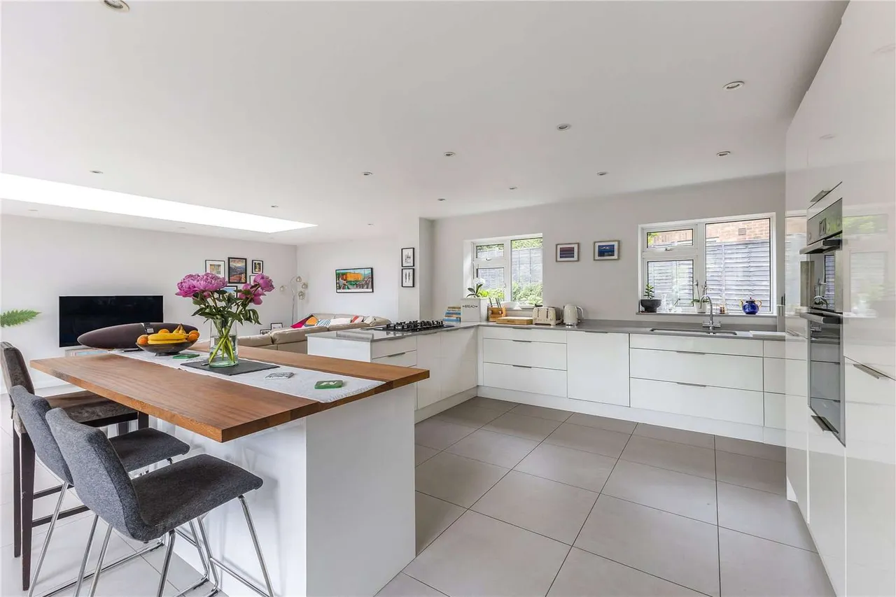 Dudley Hill Close, Welwyn, Hertfordshire, AL6 0QQ, photo 10