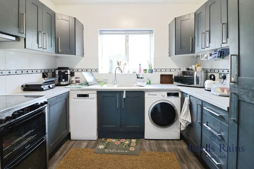 Crownhill Road, Woodford Green, IG8, photo 4