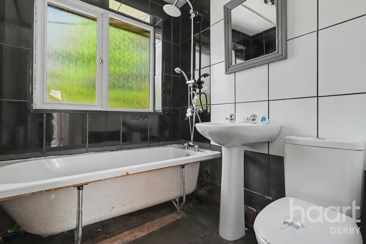 Manifold Drive, Derby, DE24, photo 9