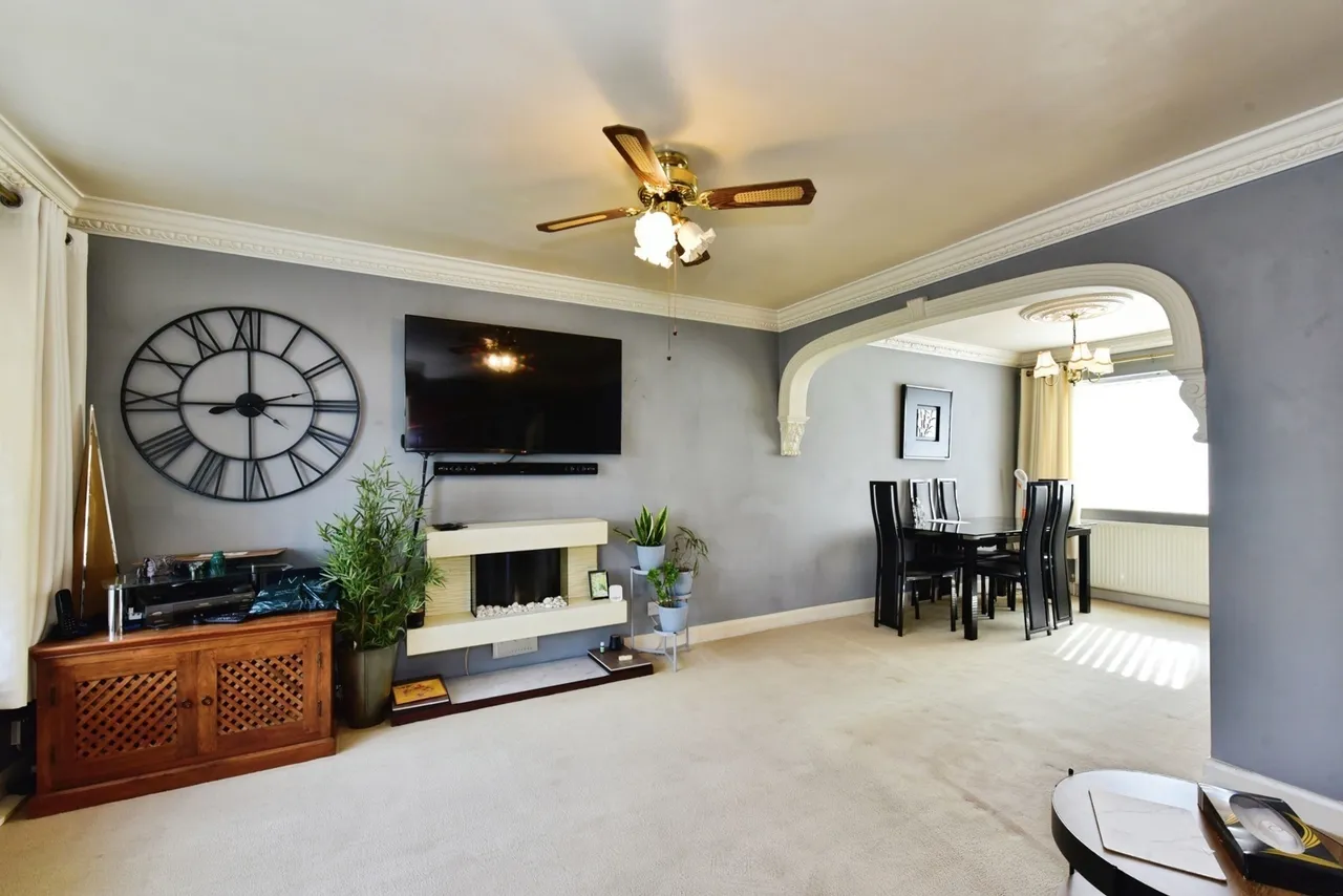 Birchlands Drive, Sheffield, South Yorkshire, S21, photo 13