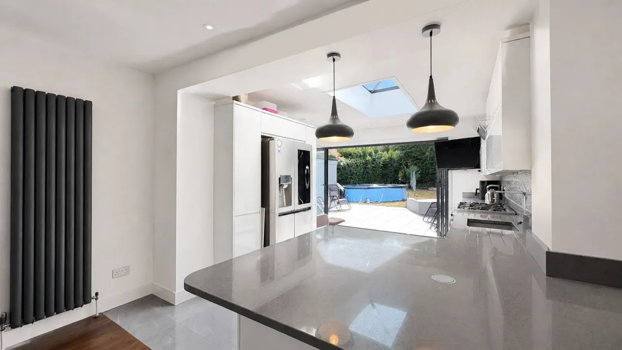 Drake Avenue, Shiphay, Torquay, TQ2 6JL, photo 4