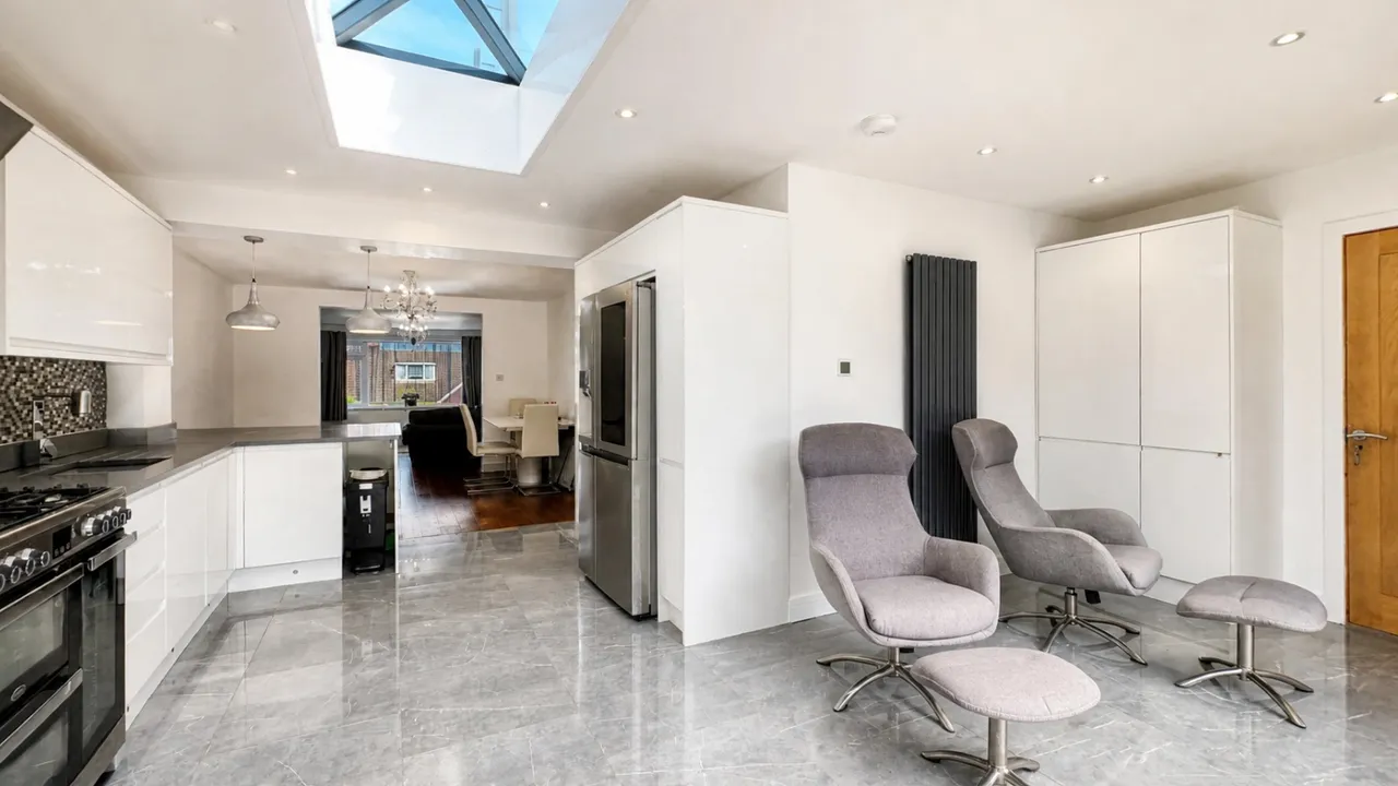 Drake Avenue, Shiphay, Torquay, TQ2 6JL, photo 8