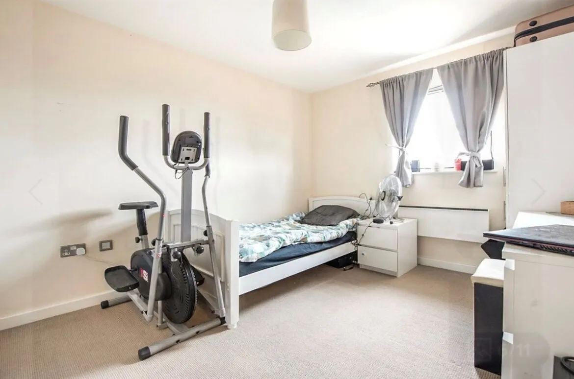Nayland Court, Romford, RM1 3EF, photo 4