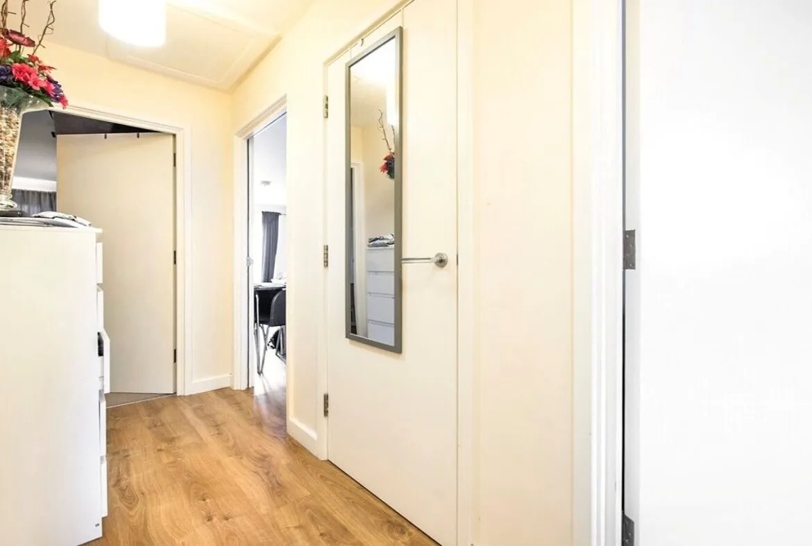 Nayland Court, Romford, RM1 3EF, photo 3