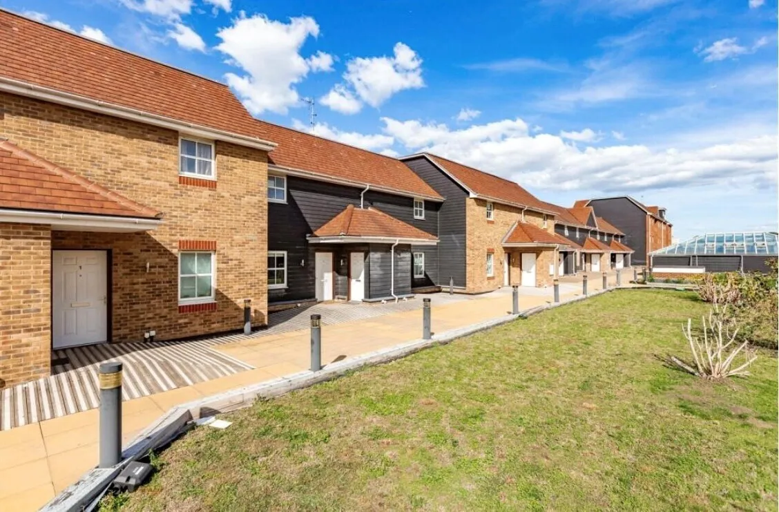 Nayland Court, Romford, RM1 3EF, photo 9