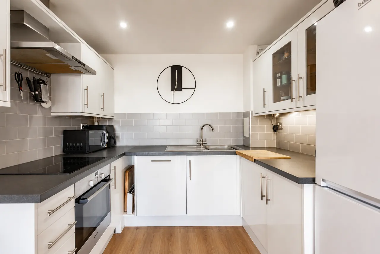 Nayland Court, Romford, RM1 3EF, photo 8