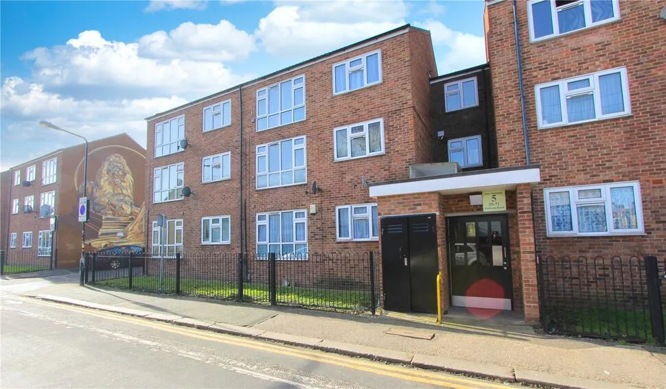 Pretoria Avenue, Walthamstow, E17, photo 15