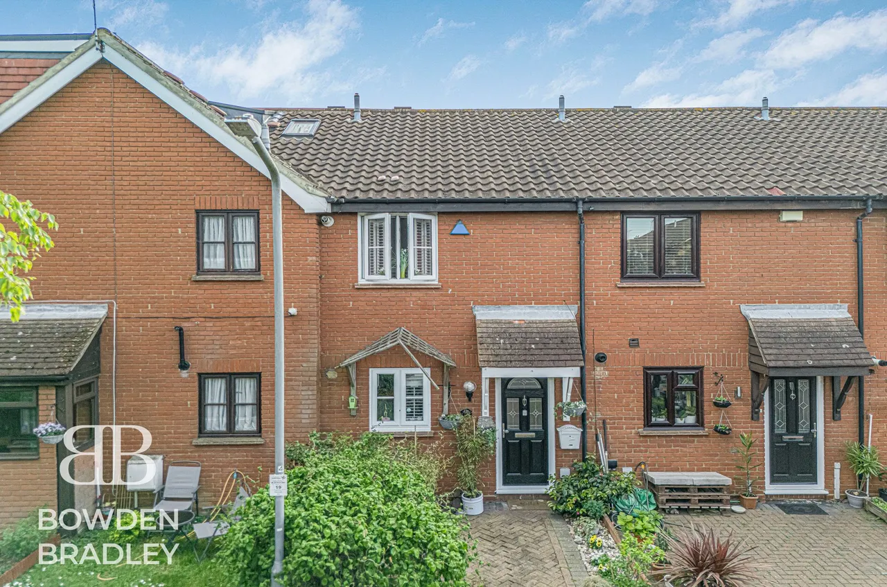 Vienna Close, Clayhall, IG5, photo 28