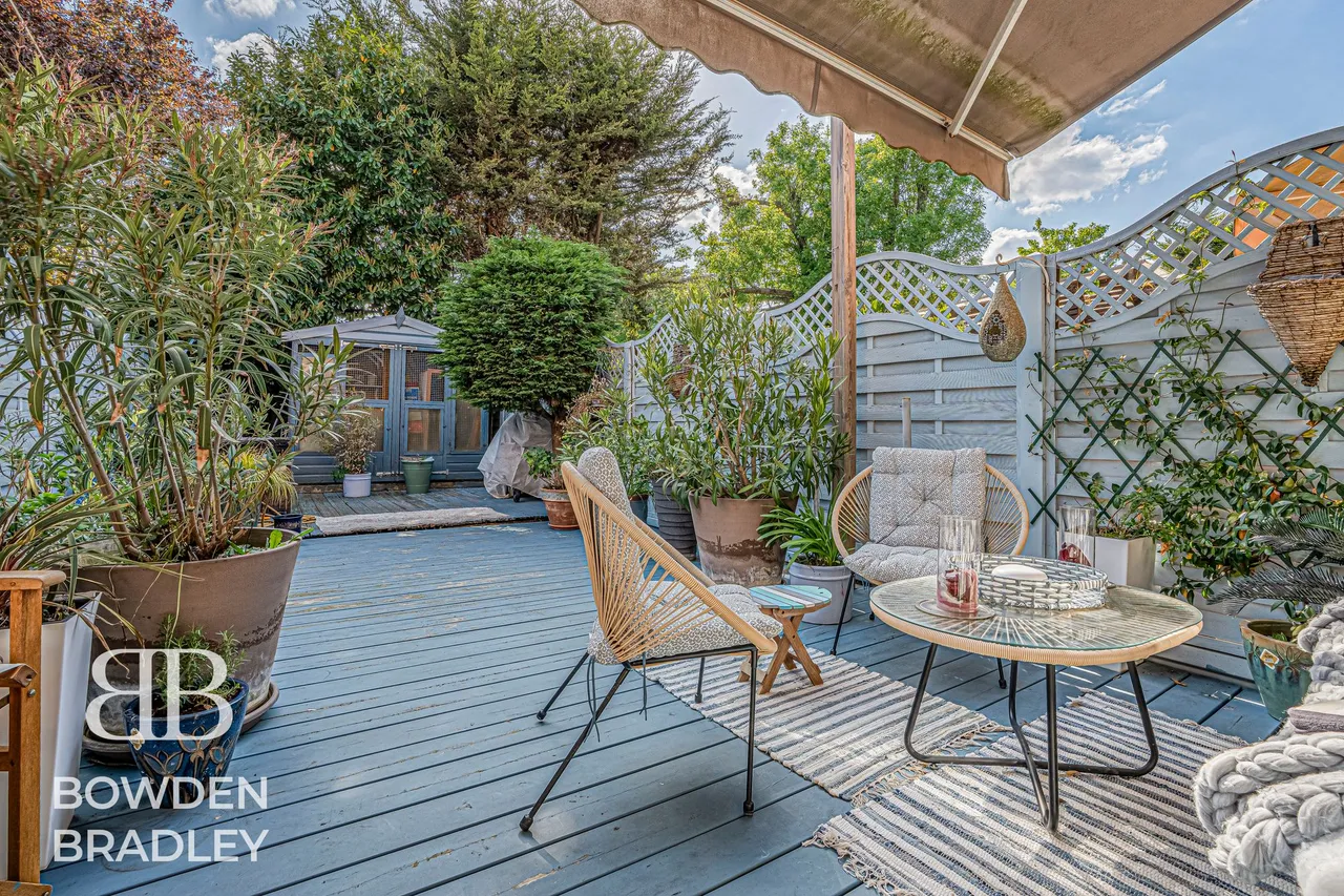 Vienna Close, Clayhall, IG5, photo 25