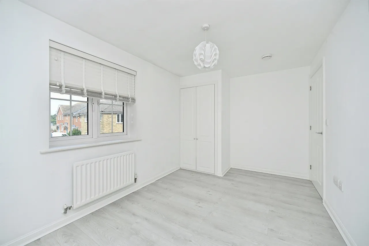 Westview Close, Peacehaven, photo 11