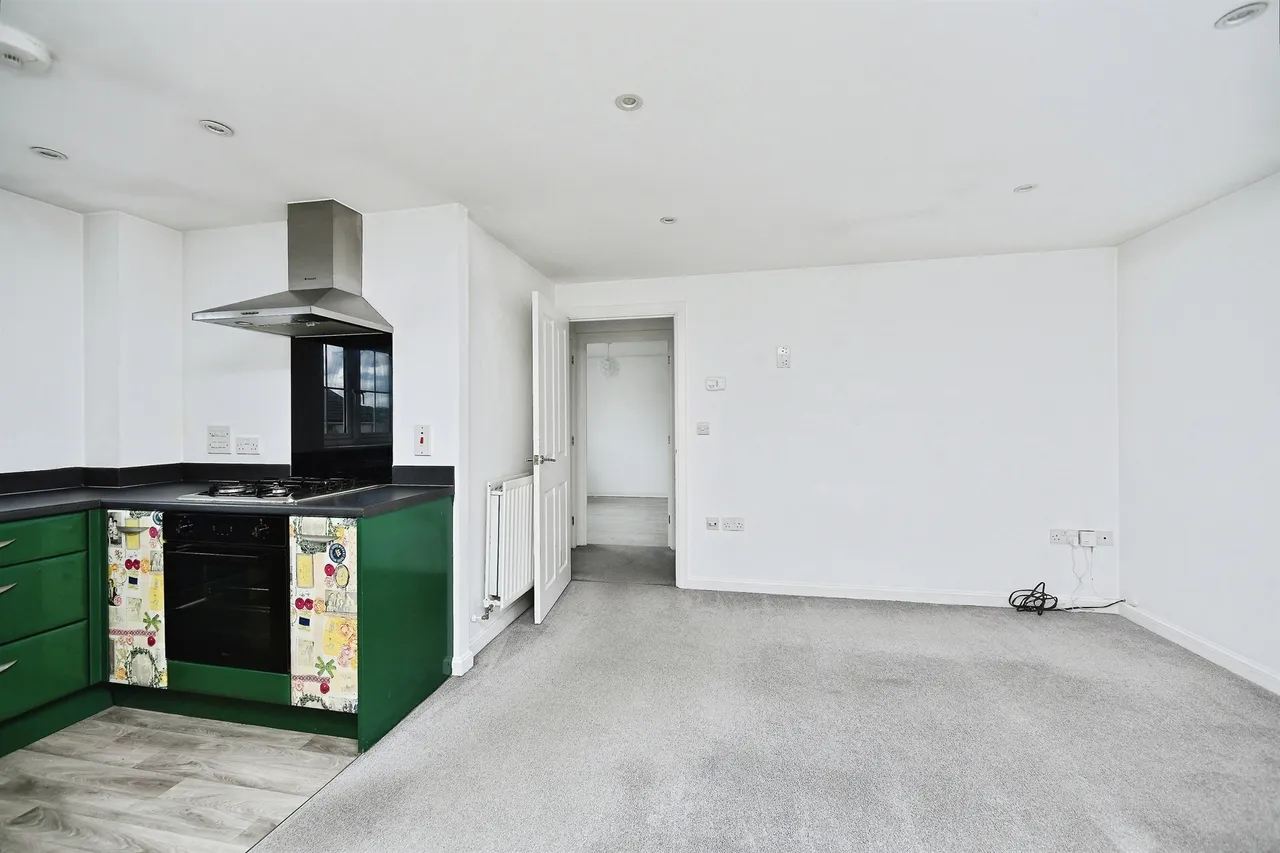 Westview Close, Peacehaven, photo 10