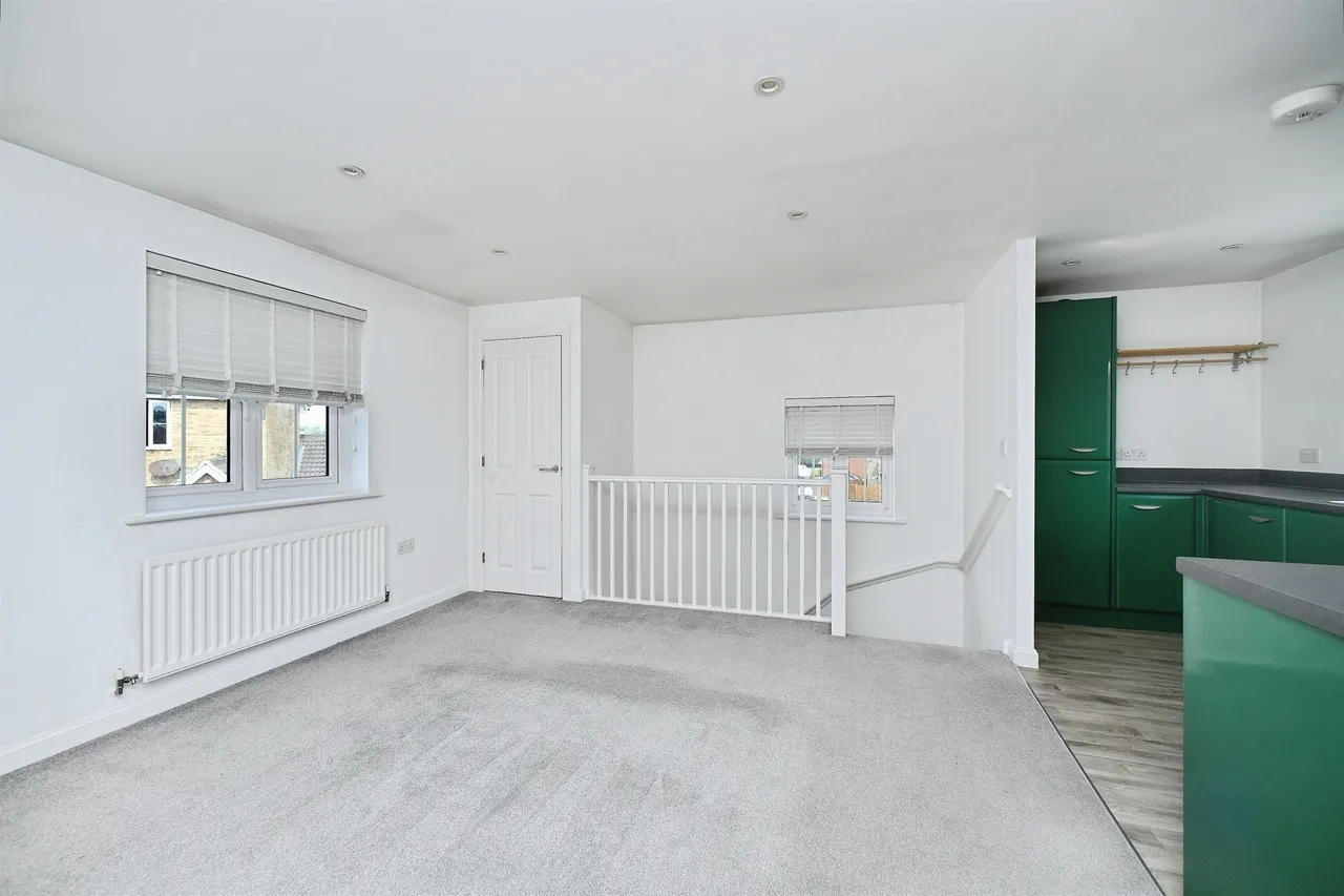 Westview Close, Peacehaven, photo 4