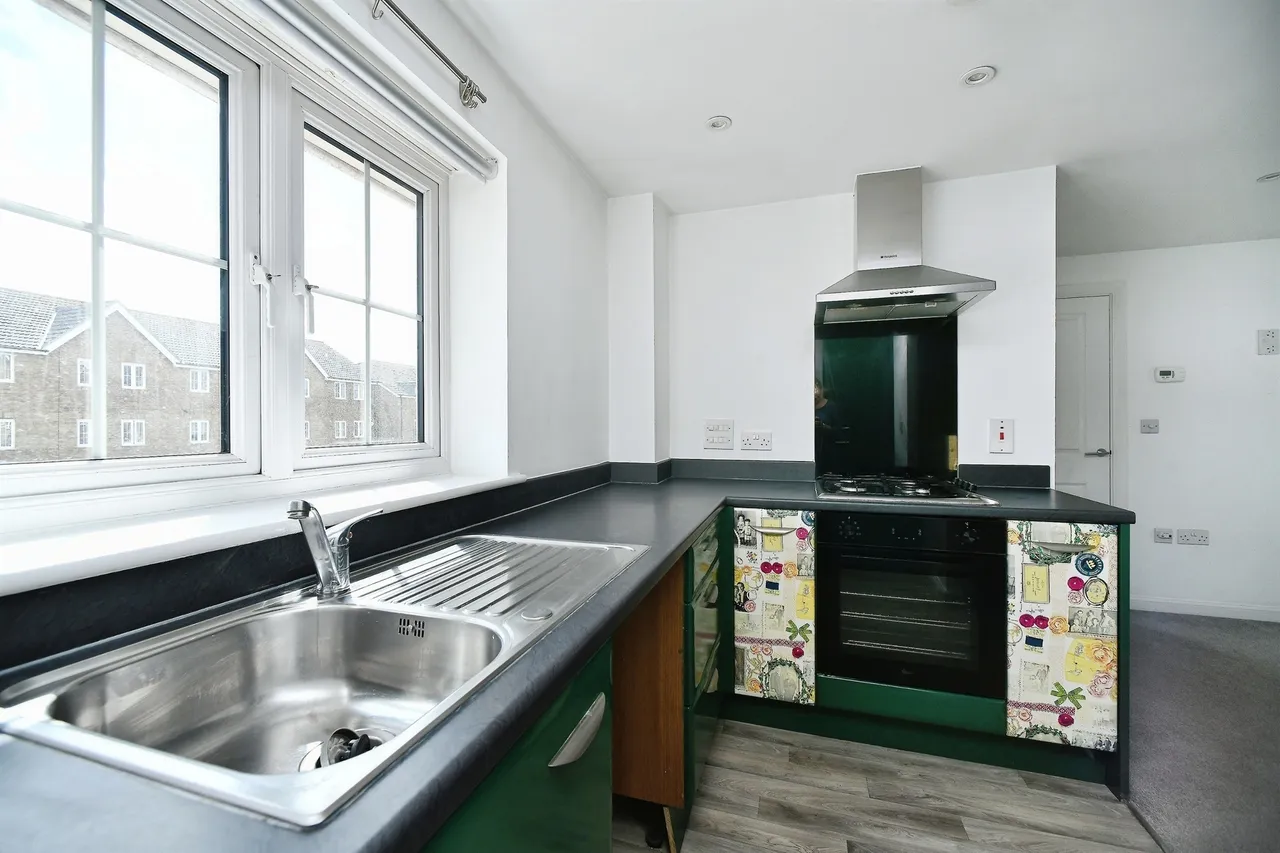 Westview Close, Peacehaven, photo 7