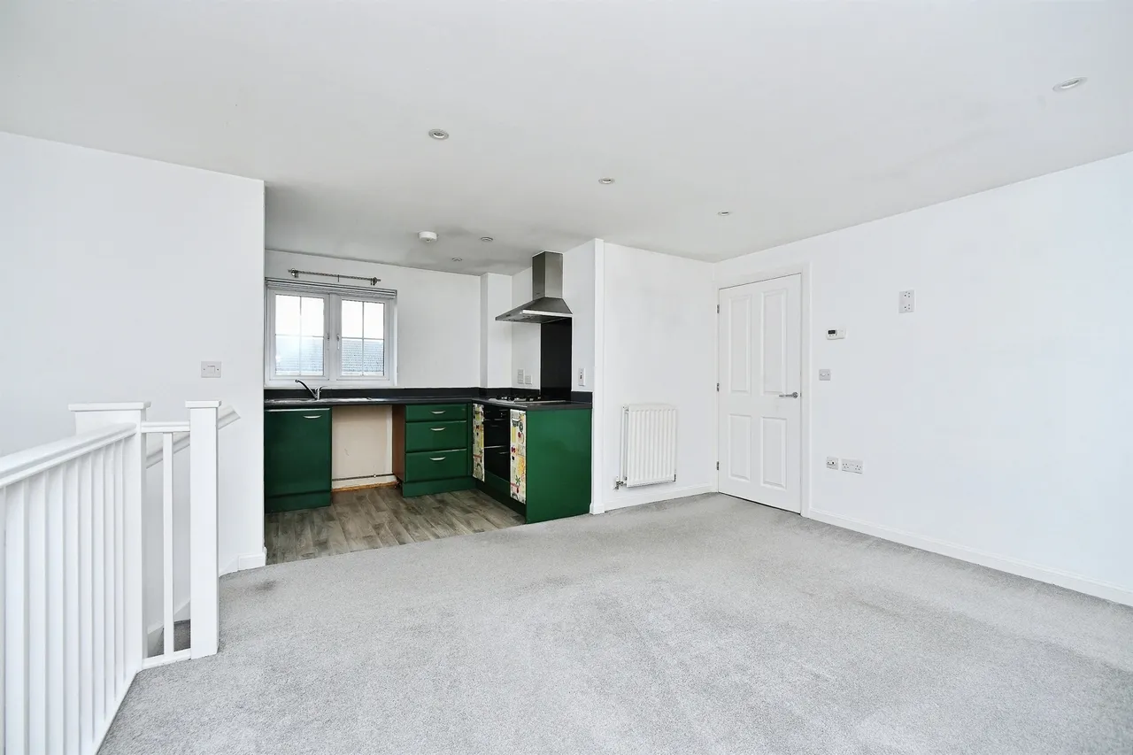 Westview Close, Peacehaven, photo 5