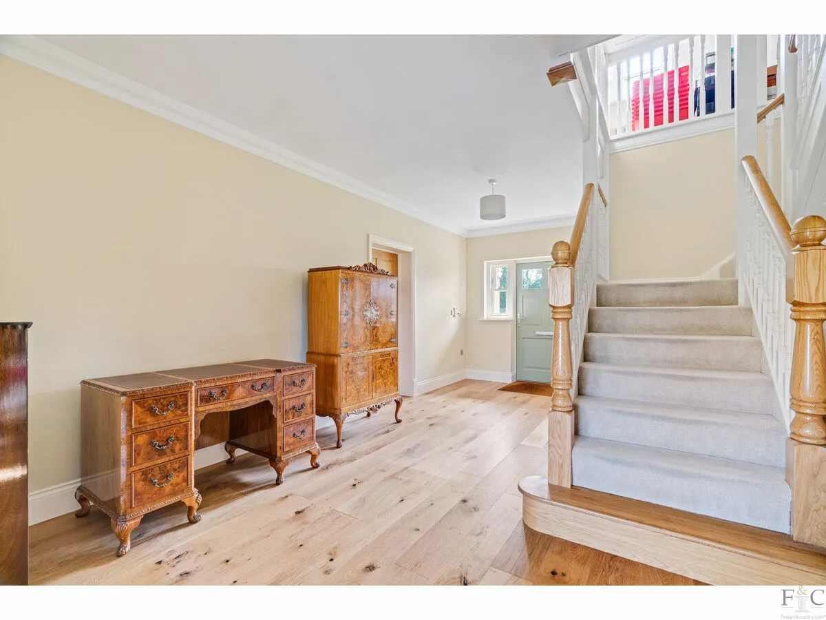 Main Street, Burton Overy, LE8, photo 11