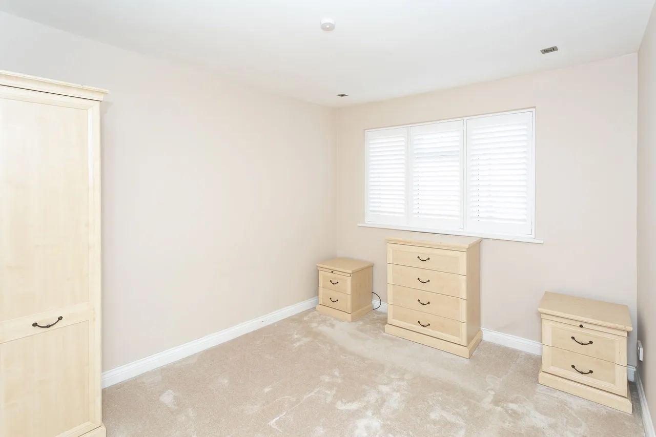 Watford, WD19, photo 17