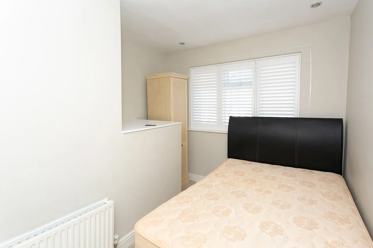 Watford, WD19, photo 16