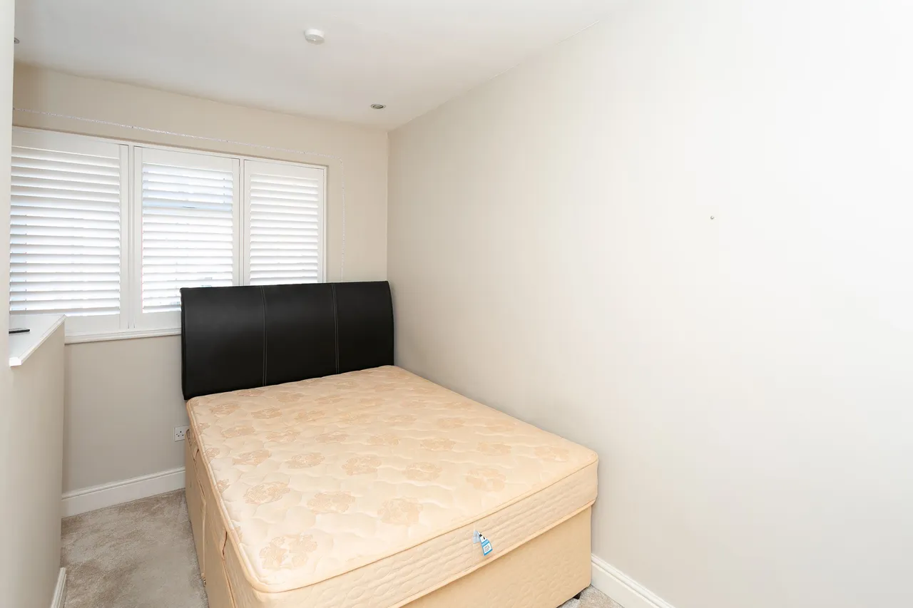 Watford, WD19, photo 15