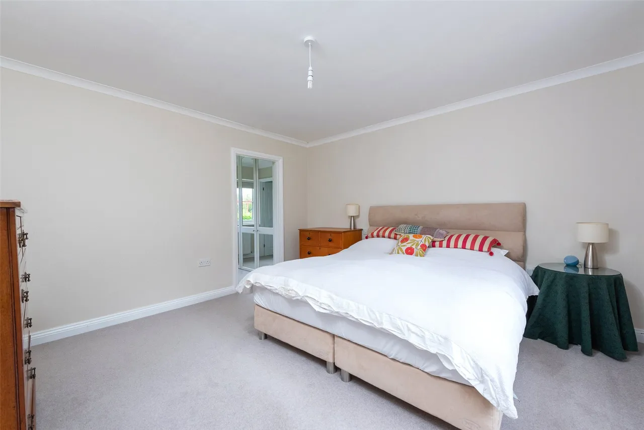 New Mill Lane, Eversley, Hook, Hampshire, RG27 0RA, photo 7