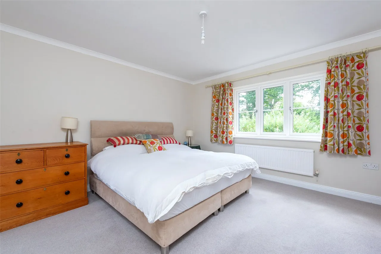 New Mill Lane, Eversley, Hook, Hampshire, RG27 0RA, photo 8