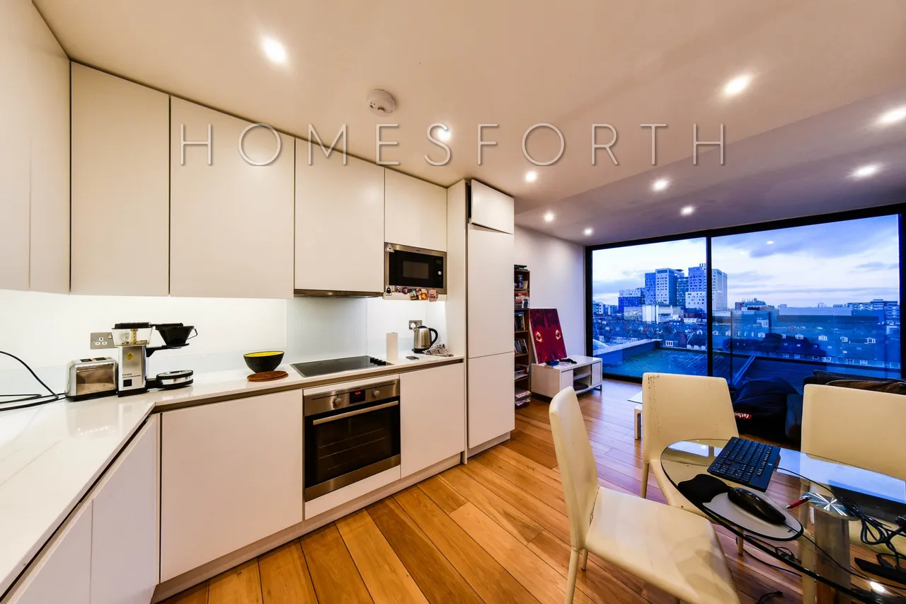Plumbers Row, Aldgate East, E1, photo 8