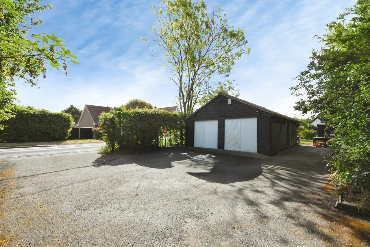 Hedingham Road, Gosfield, Halstead, photo 3