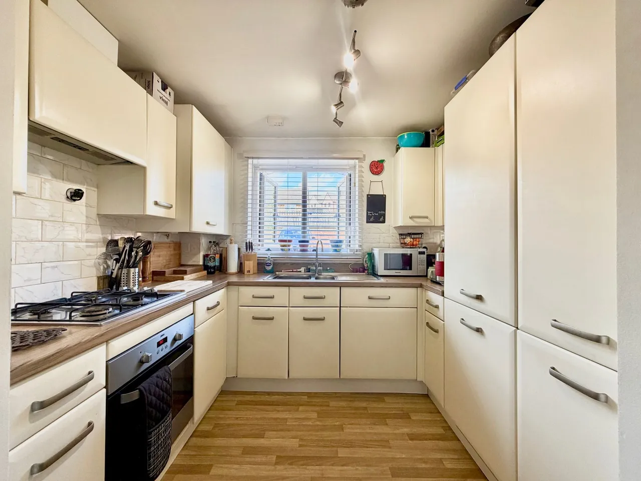 Cicero Crescent, Fairfields, Milton Keynes, Milton Keynes, MK11 4AU, photo 4