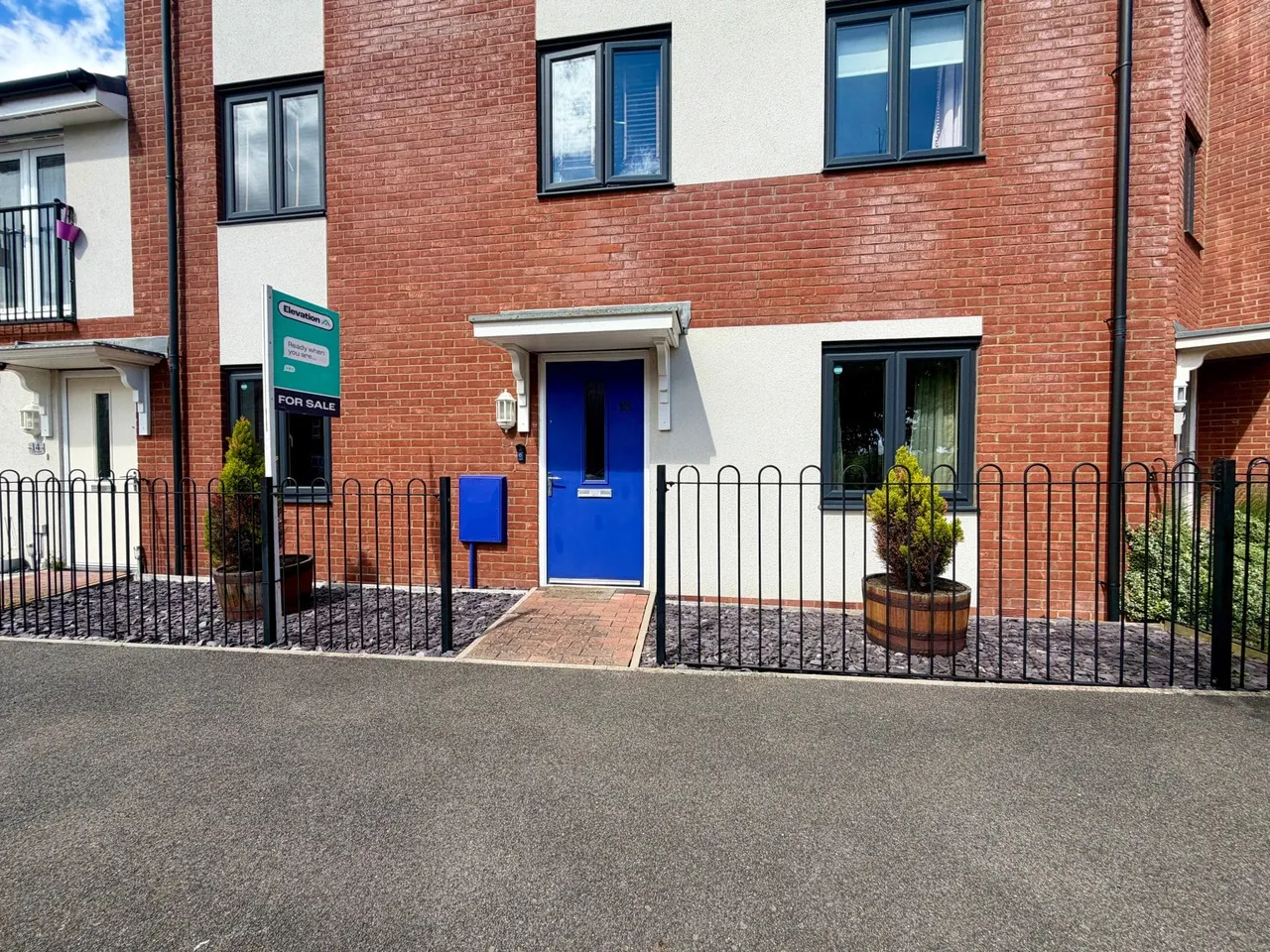 Cicero Crescent, Fairfields, Milton Keynes, Milton Keynes, MK11 4AU, photo 2