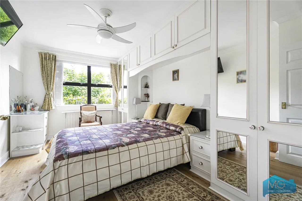 Lyonsdown Road, New Barnet, EN5, photo 13