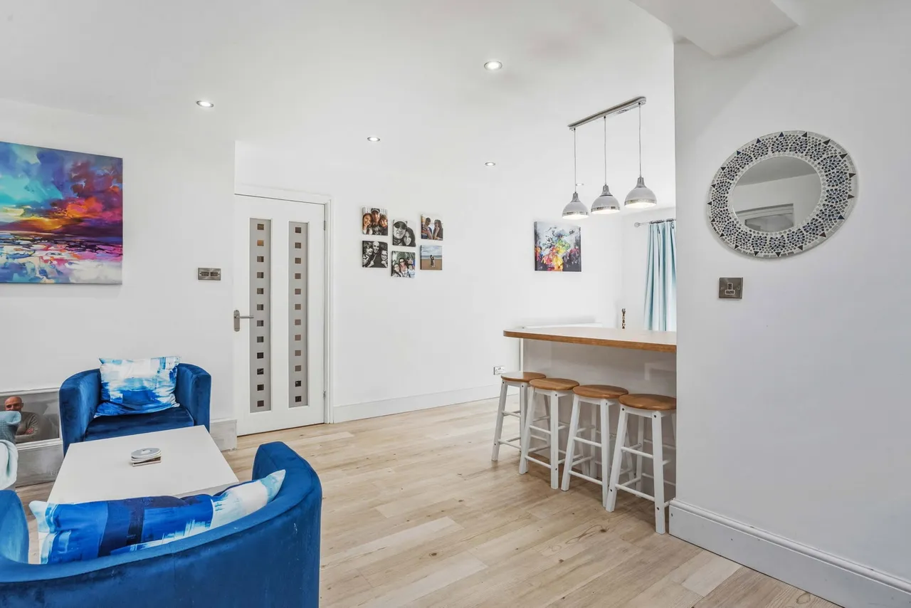 Kensington Gardens, Carlton, NG4, photo 11