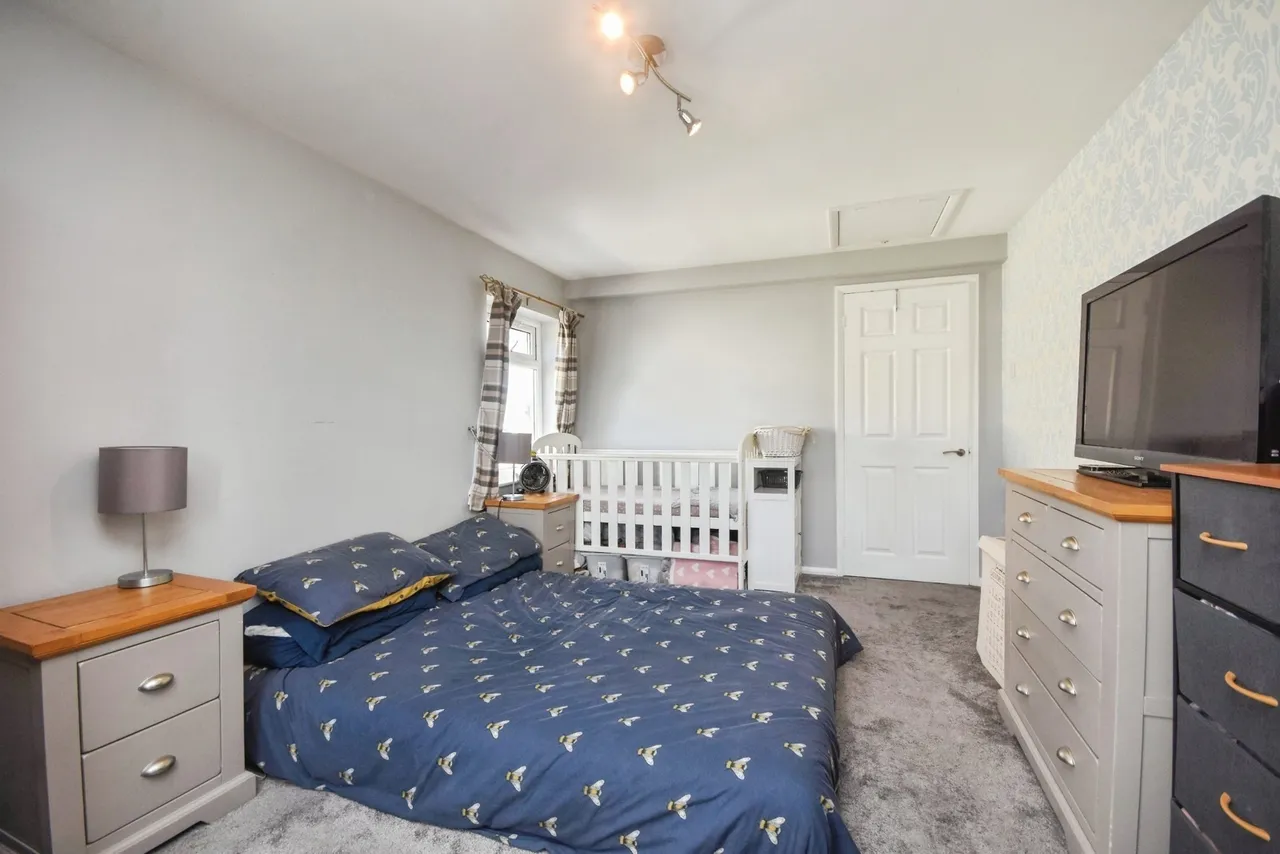 Silverthorne Close, Rochford, SS4, photo 11