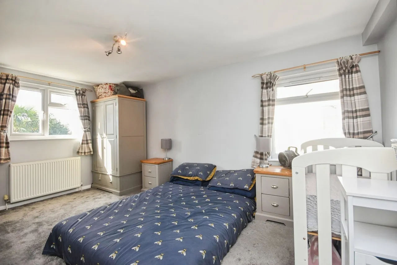 Silverthorne Close, Rochford, SS4, photo 10