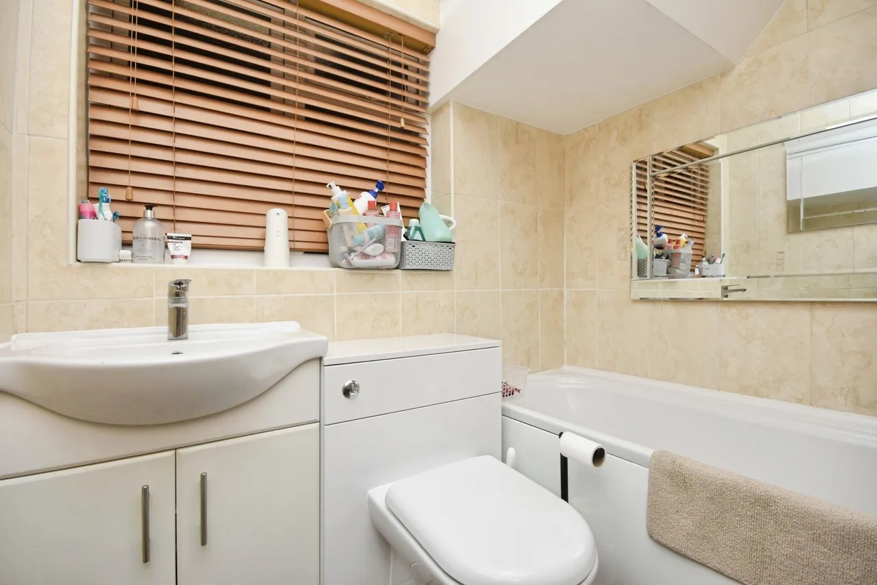 Silverthorne Close, Rochford, SS4, photo 8