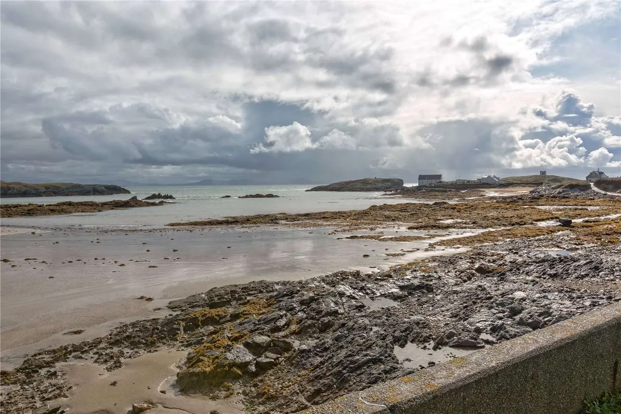 Rhoscolyn, Holyhead, Isle of Anglesey, LL65 2SQ, photo 6