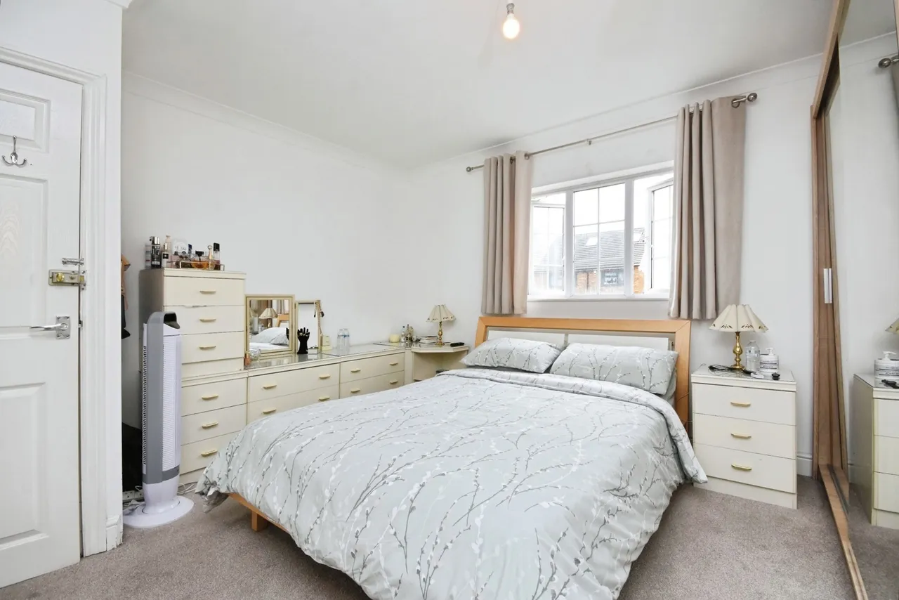 Penzance Gardens, Romford, RM3, photo 8