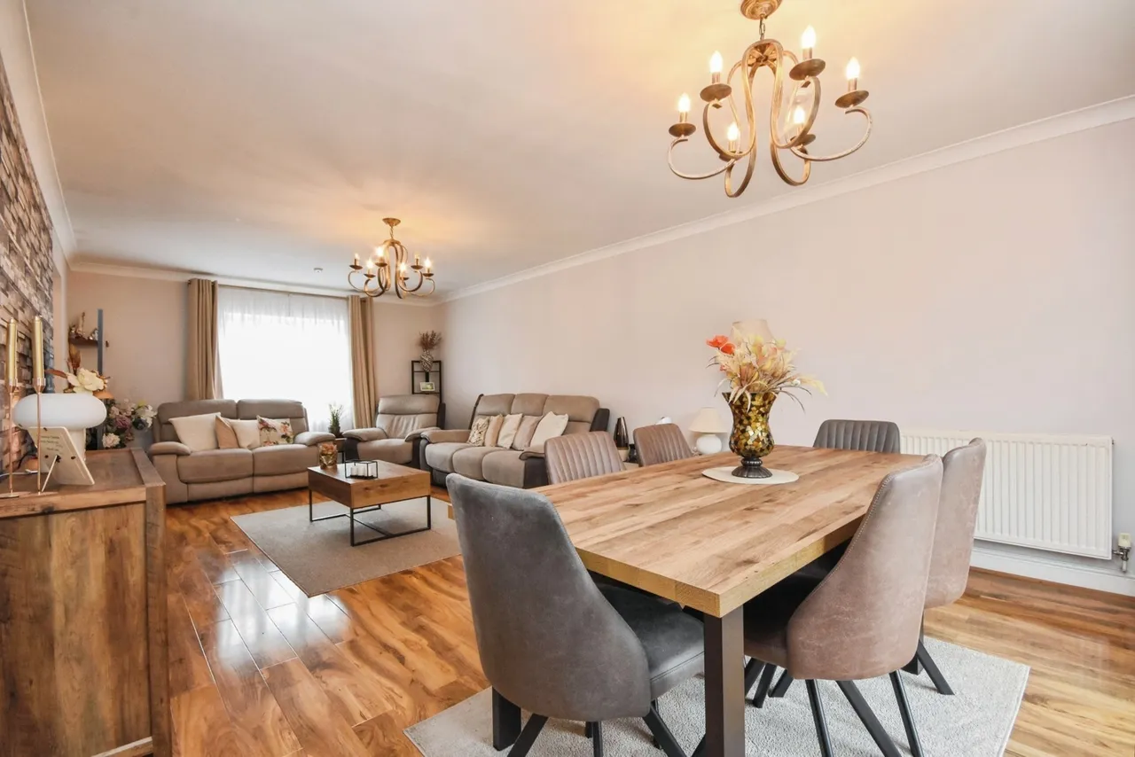 Penzance Gardens, Romford, RM3, photo 23