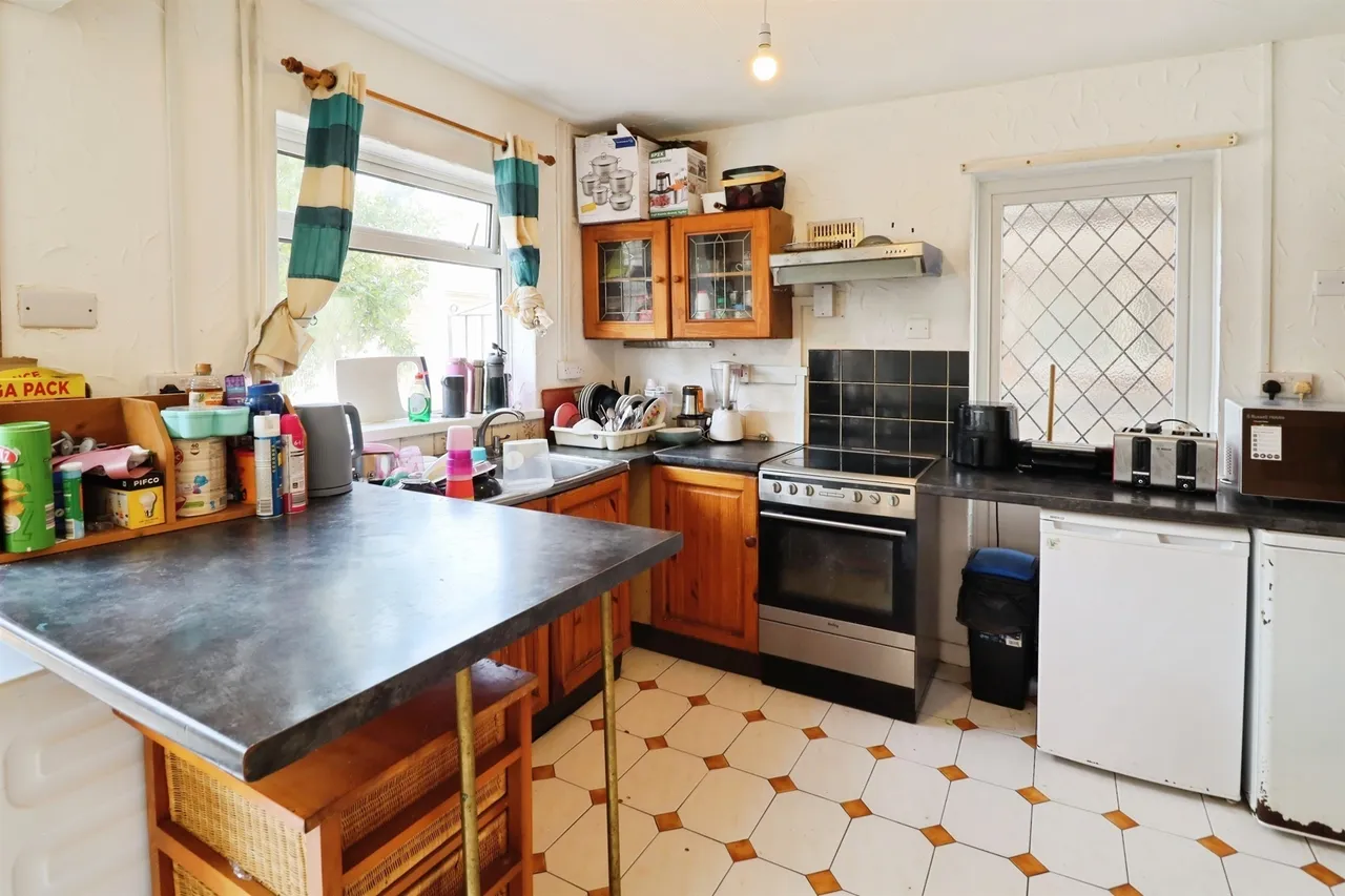 Menai Way, Cardiff, CF3, photo 16