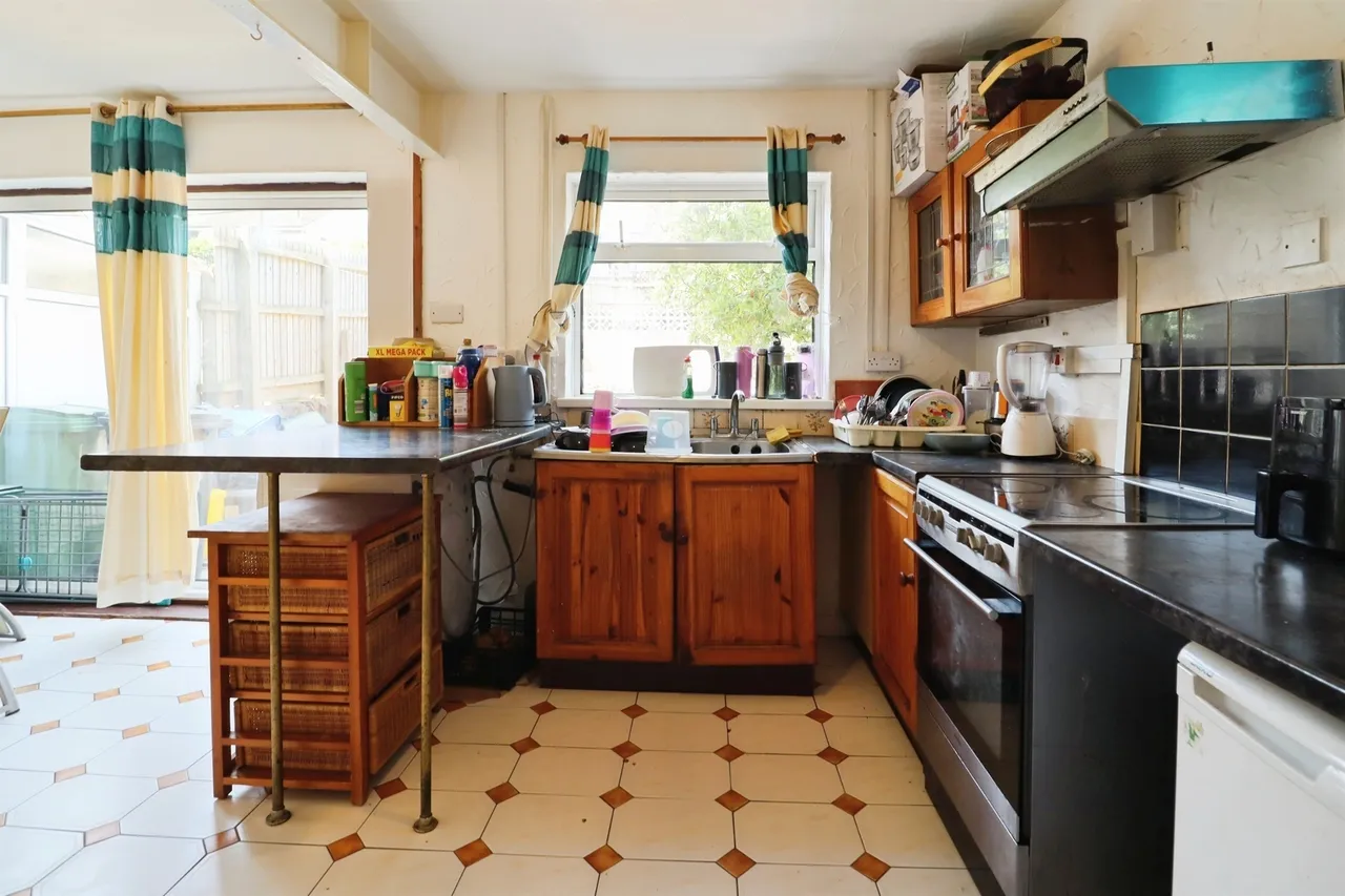Menai Way, Cardiff, CF3, photo 17