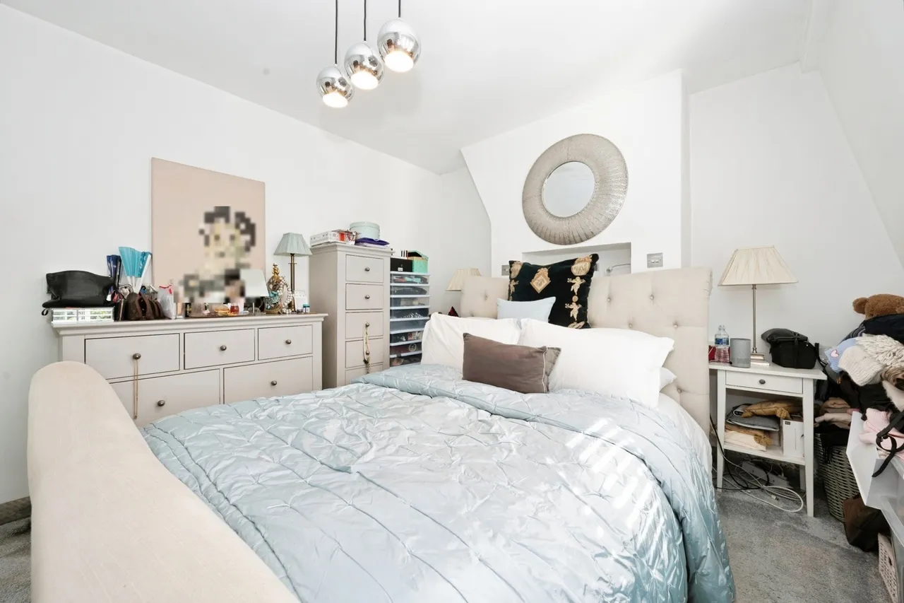 Mill Road, Esher, KT10, photo 12